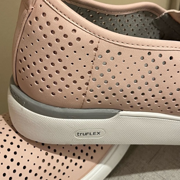 ROCKPORT Truflex Parissa Perf Gore Light Pink Slip on shoe, SIZE 9 - Picture 3 of 8